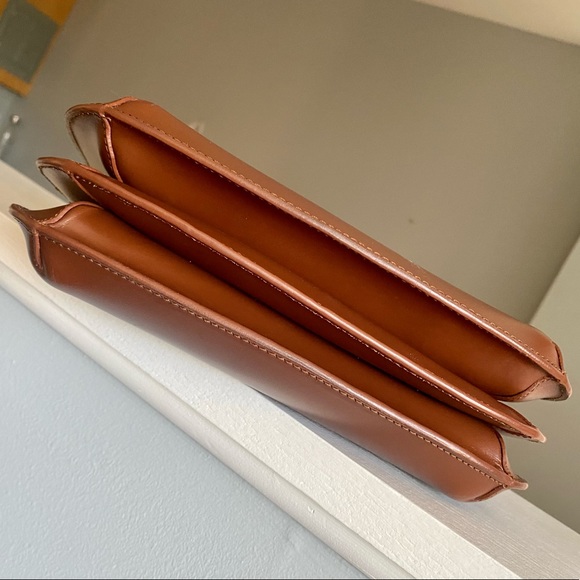 APC Sarah Shoulder flap bag in Nut Brown - Picture 9 of 9